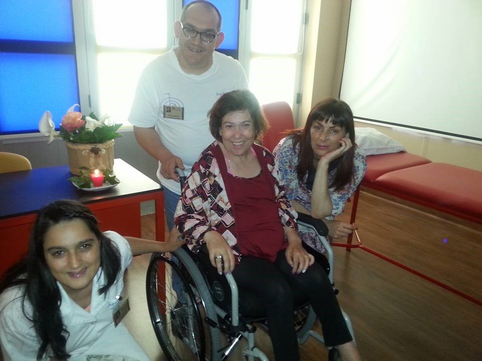 Milai Miranda e os três clientes reikianos da ASCUDT (27 de maio de 2015). 